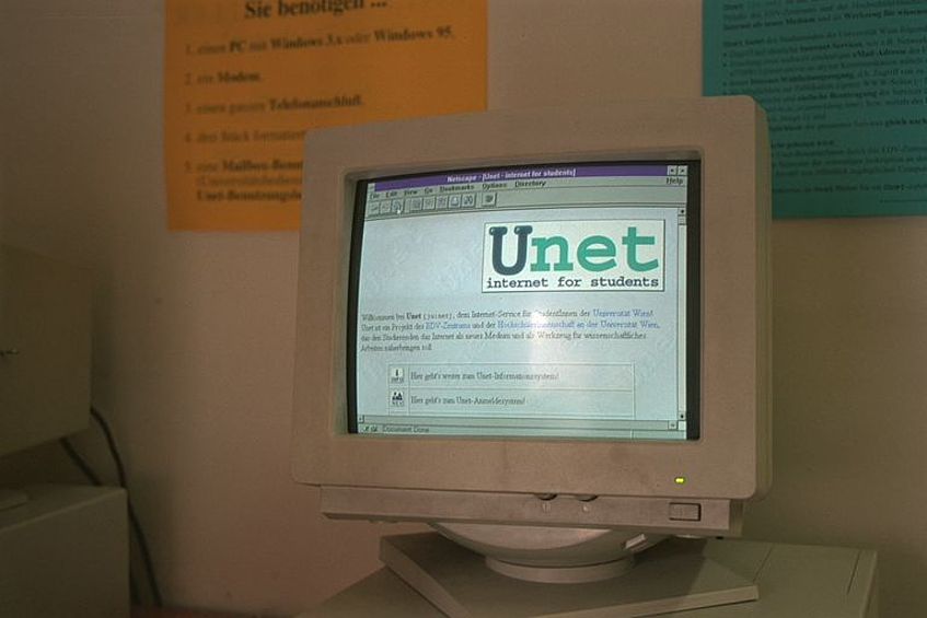 Bildschirm mit geöffneter Webseite zum u:net-Service